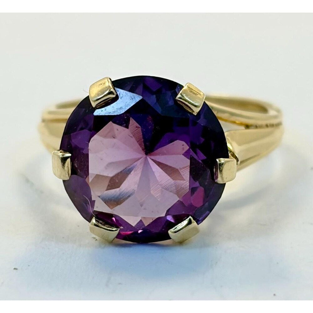 Sapphire Ring, 14K, Yellow Gold, Color Changing, Purple, Blue, Vintage, 5 grams